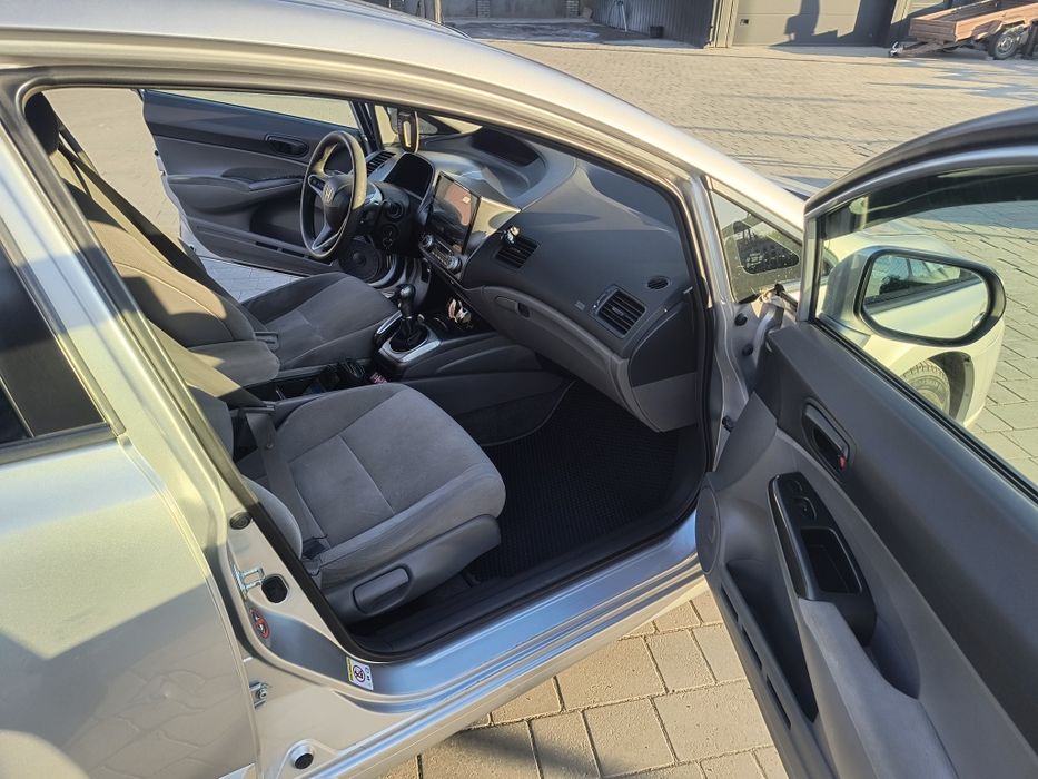 Honda Civic 2008, 1.8 газ/бензин