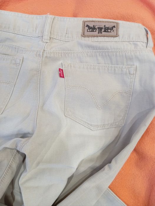 Damskie spodnie  Levi's