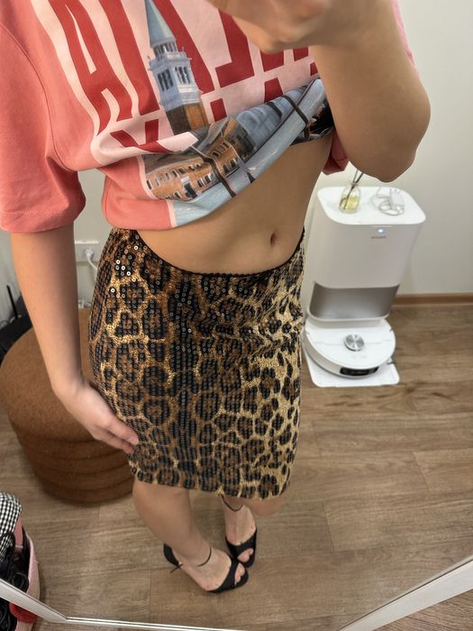Леопардова спідниця з паєтками