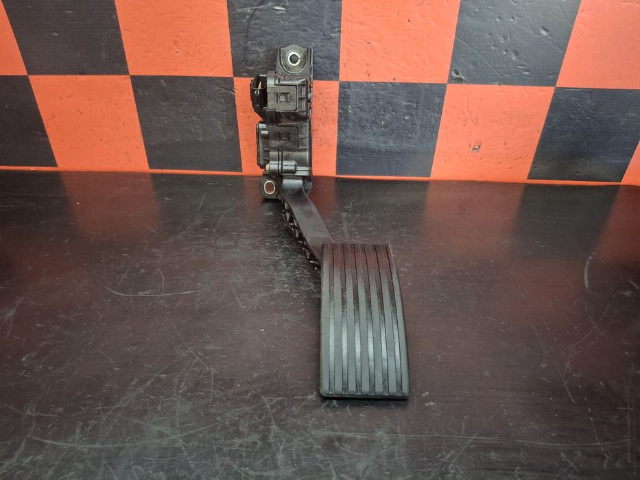Pedal do acelerador MITSUBISHI Fuso
