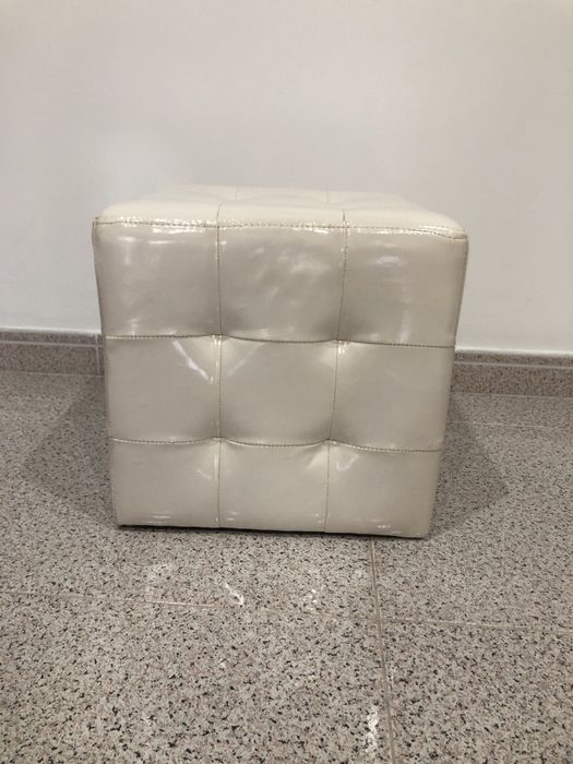 Repousa pes branco