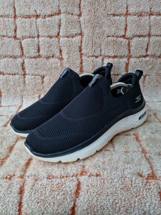 кроссовки Skechers GOwalk Hyper Burst