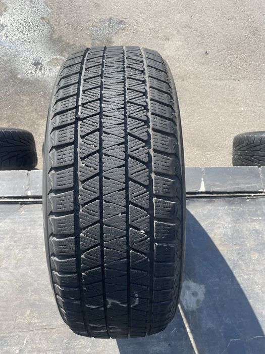 235/55/20 bridgestone dmv2