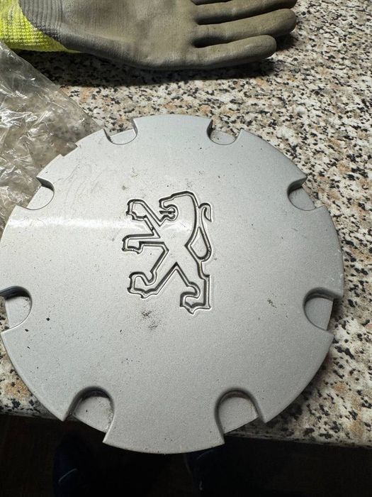 Peugeot 1990 - 9153876180 Centros Metálicos 6-15/16"