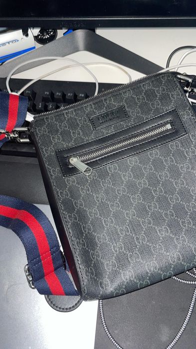 Bolsa da Gucci gg black small messenger bah
