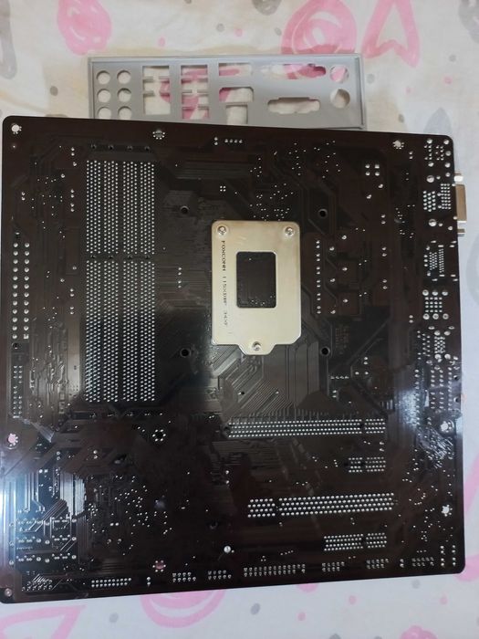 Gigabite Q87M-D2H s1150 + I3-4150 + 8Gb DDR3