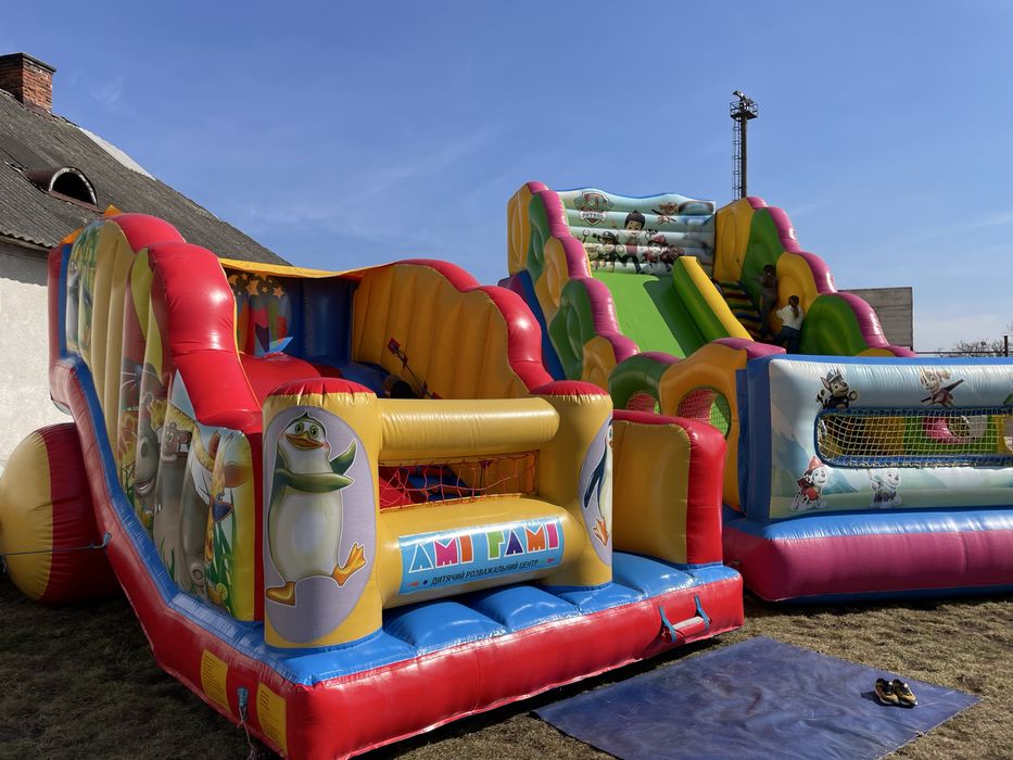 Надувна гірка від Vector атракціон