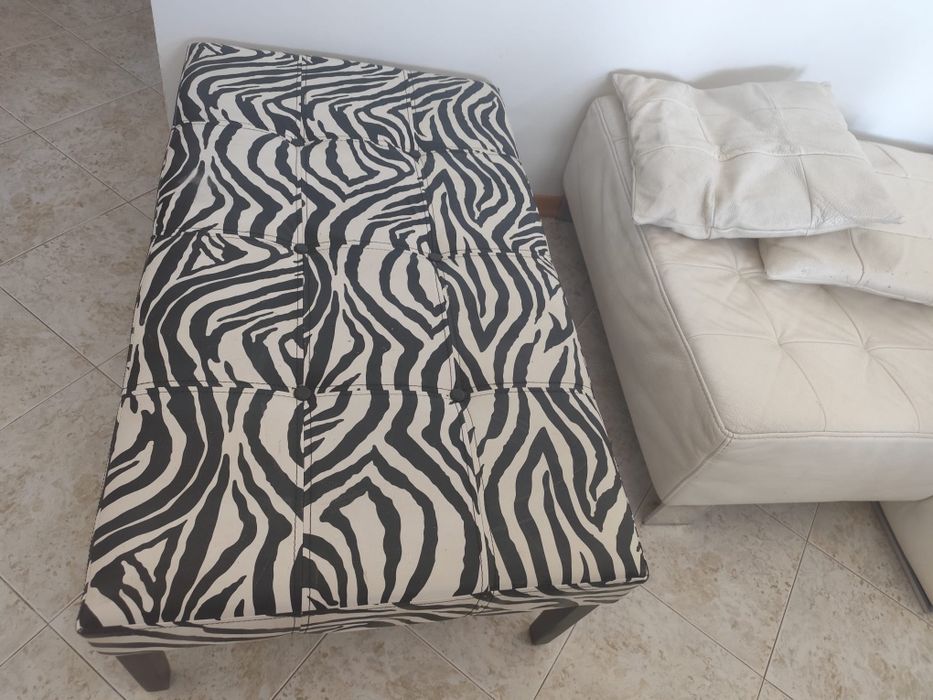 Vendo sofá  em Polipele em bom estado