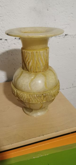 wazon onyks,alabastru