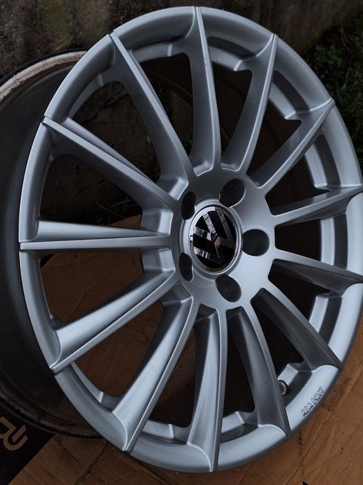 Багатоспицеві R18 для VW ID4 PASSAT B8, Alltrack, Tiguan ІІ Skoda