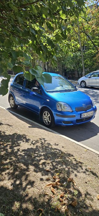Авто Toyota Yaris 2003, мех. Синій