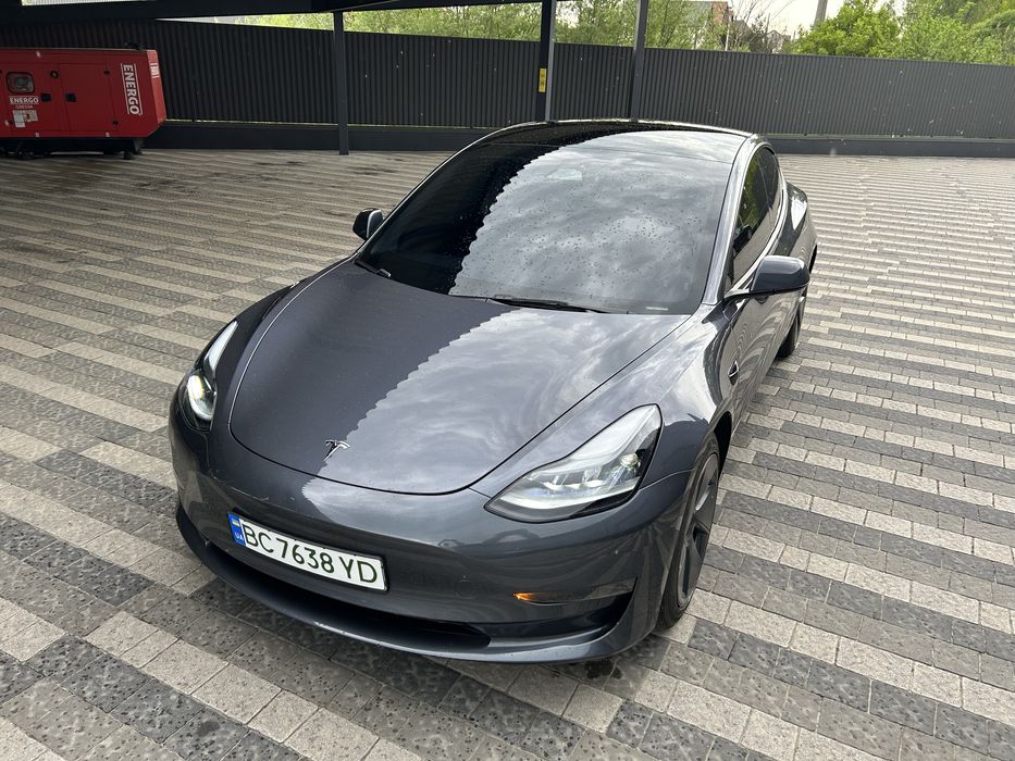 Tesla Model 3  36000км пробіг