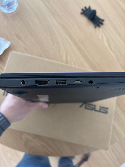 Asus Vivobook E410M FHD em excelente estado