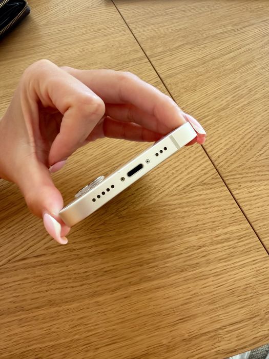 iPhone 13 128 GB bialy