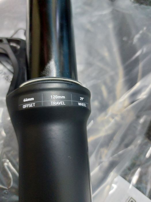 Nowy Rock Shox 120mm SID base 29" BOOST Remote 44mm
