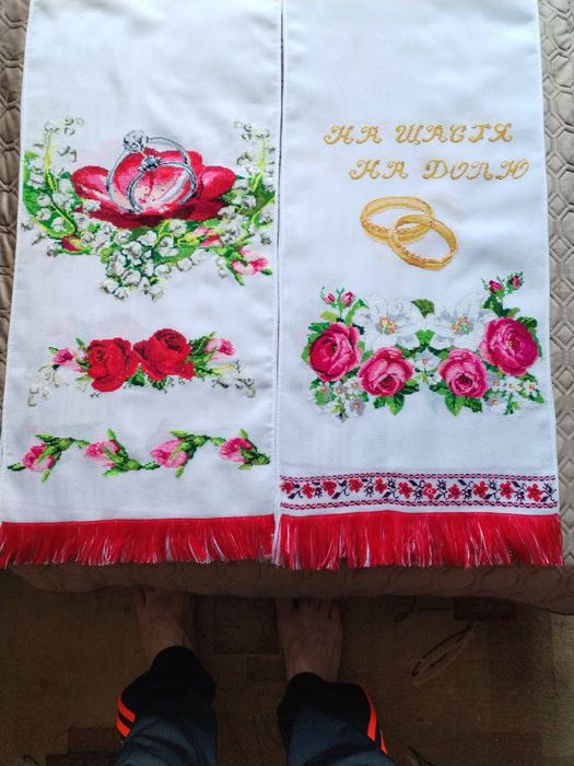 Вишитий весільний рушник