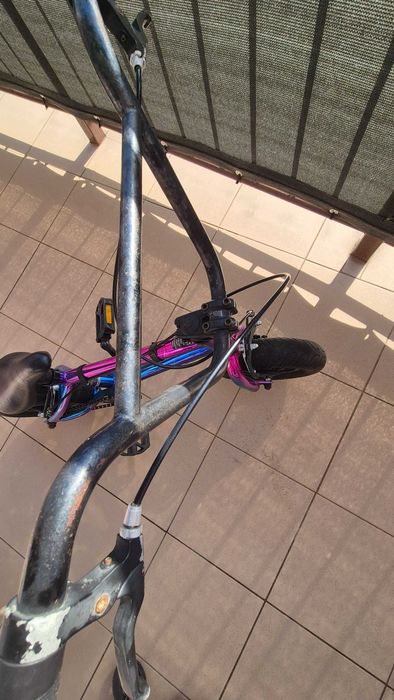 Mini BMX na grubych oponach