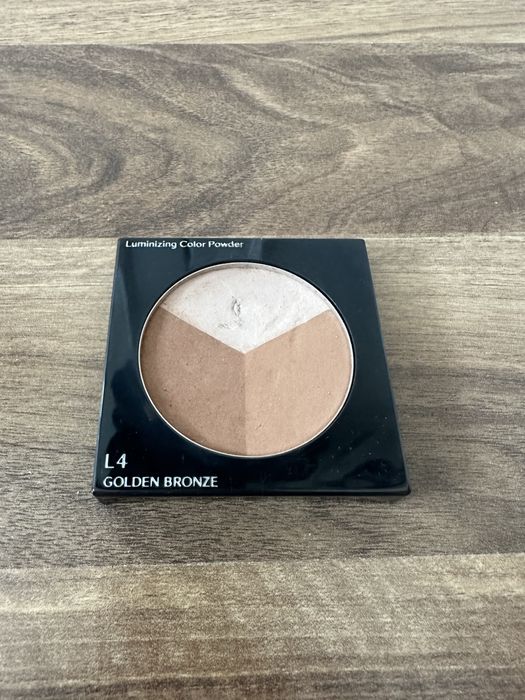 Shiseido The Makeup, Luminizing Color Powder (Puder prasowany)