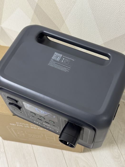 Нова зарядна станція Bluetti Elite 100 V2 1800w LiFePo4 1024вт/год