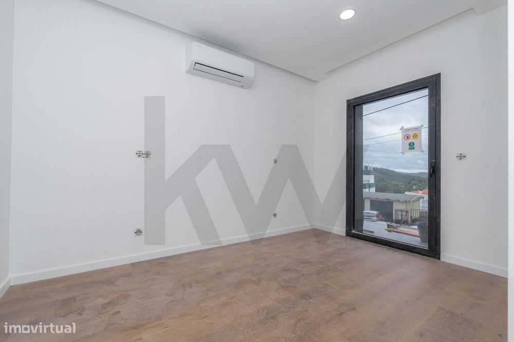 Apartamento T2 Duplex Novo no Tovim-Empreendimento Relvas