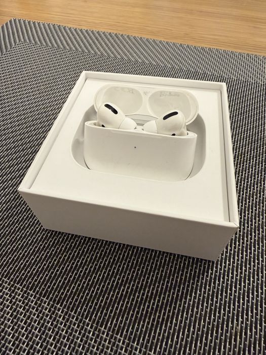 Airpods pro 1 gen.