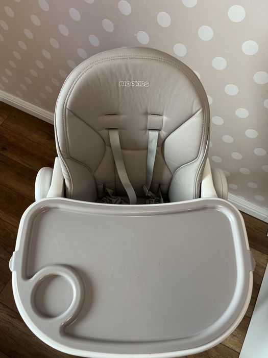 Krzeswlko do karmienia Ricardo