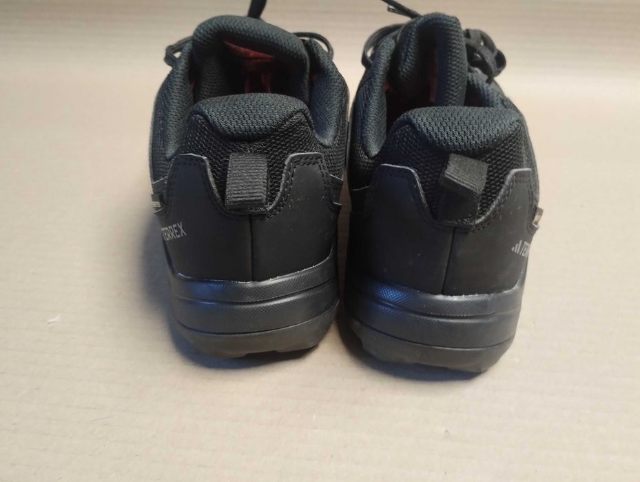 Buty sportowe trekkingowe  Adidas terrex GTX 42 2/3 bdb