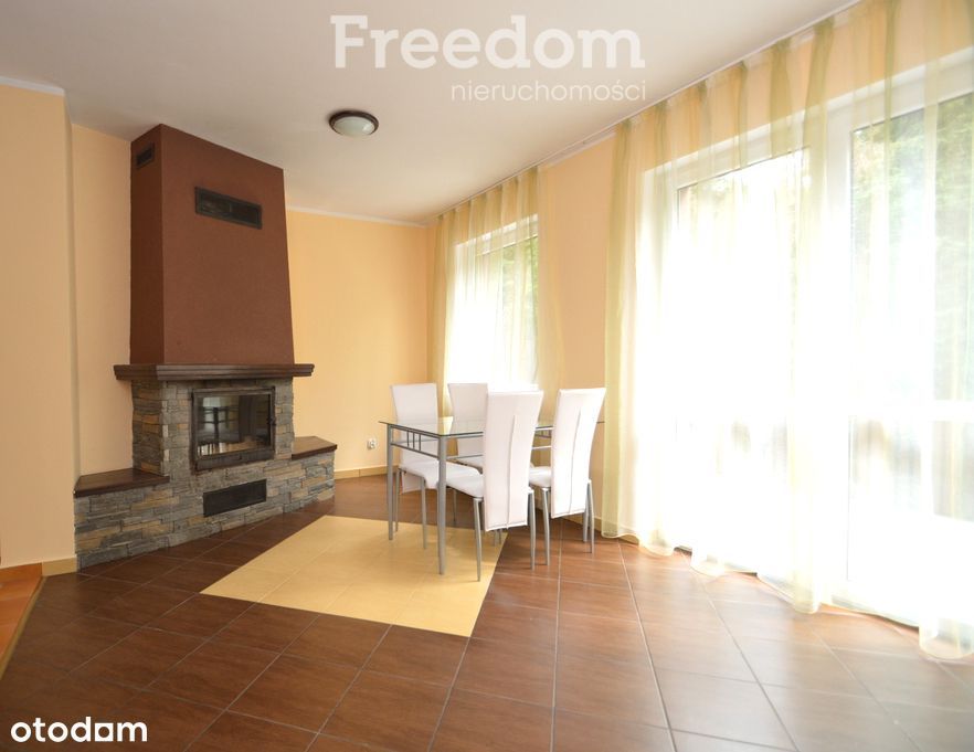 Dom w zabudowie szeregowej w Szczęsnem