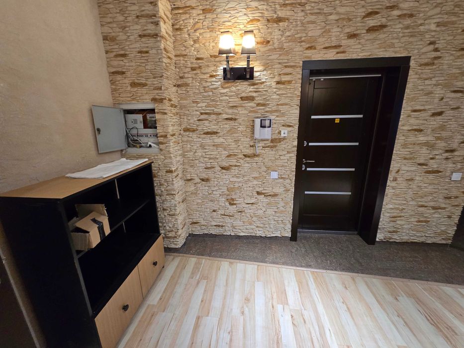 Вільна! Від власника! Продаж 4-к квартири вул. Раїси Окіпної 4. 5 пов.