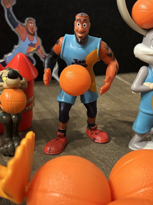 kolekcja zabawek Space Jam 2 – oryginalne figurki z McDonald’s
