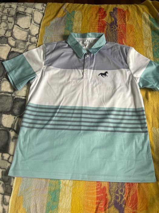Koszulka polo r.L w pastelowych kolorach.