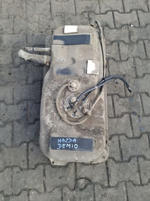 Mazda Demio Zbiornik Paliwa Pompa Bak