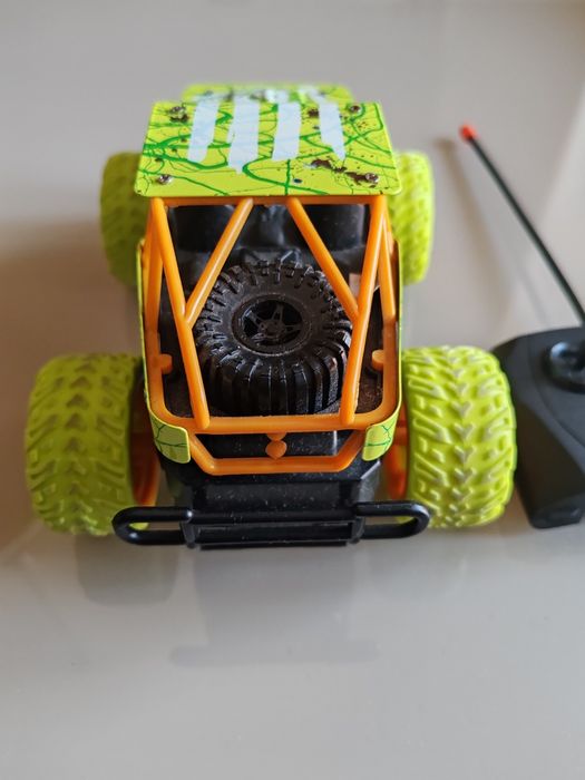 Carro telecomandado Buggy Outlaw da One Two Fun