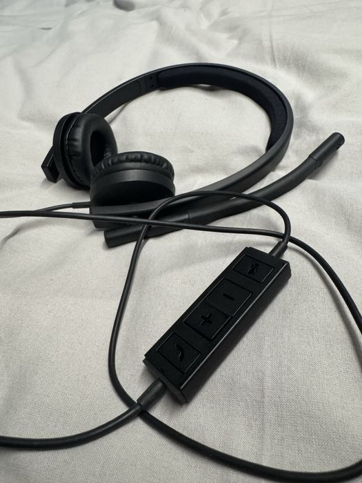Logitech H570e447412931763251202