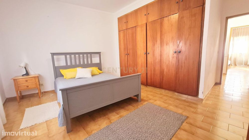 Apartamento T3, com Terraço, a 50m do Aqua Portimão