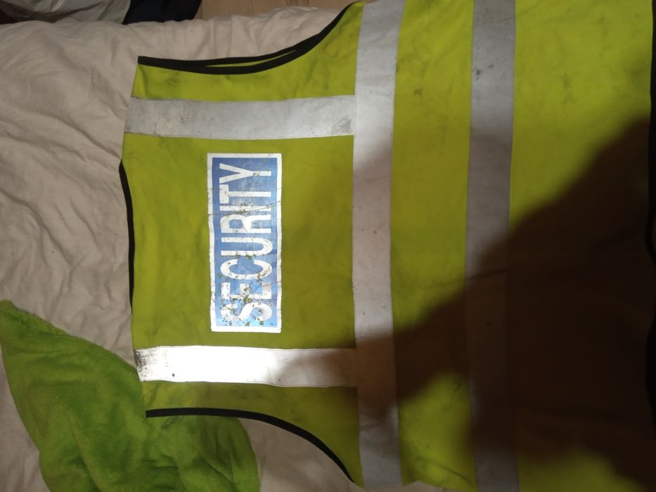 Продам жилетку рабочую