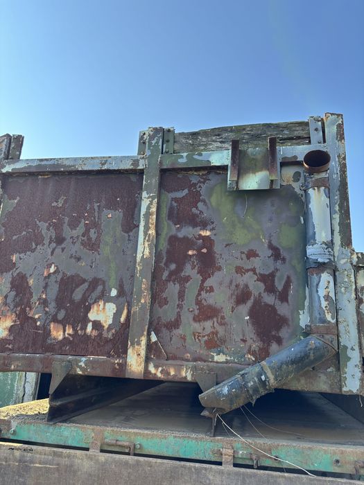 Продам Кузов з підрамником  в гарному стані