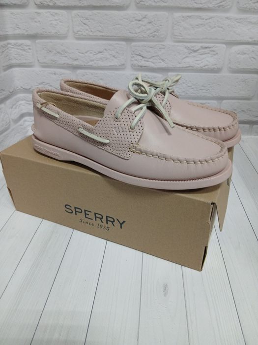 Жіноче взуття Sperry Authentic Original з двома люверсами та перфорова