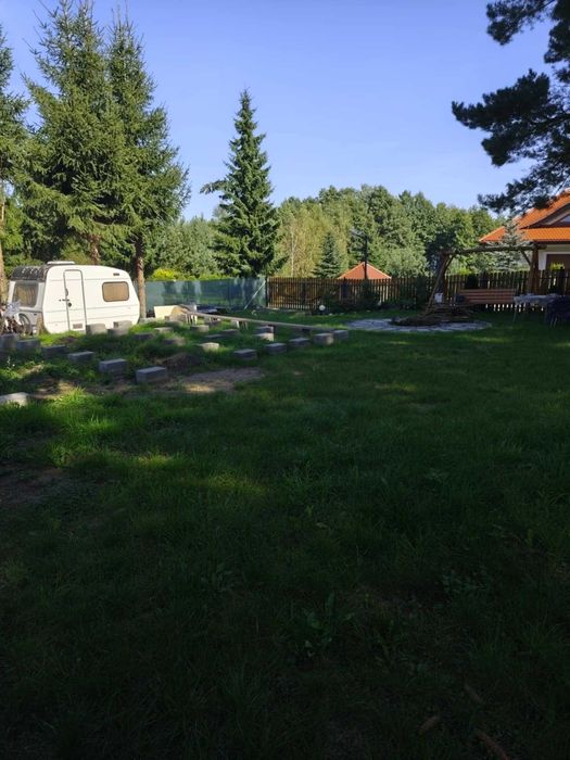 Działka nad jeziorem