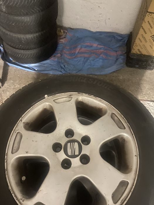 Felgi+ opony Bridgestone Leon,A3, Octavia 5x100