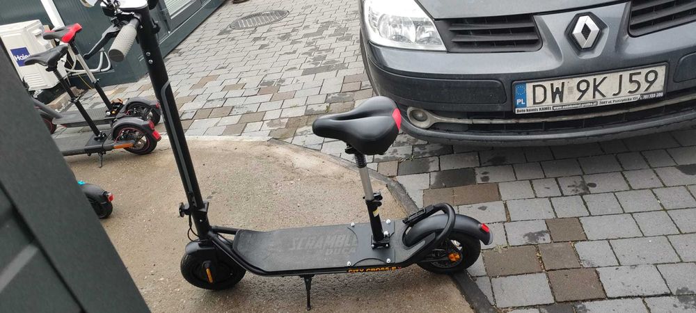 Hulajnoga elektryczna BEEPER z siodelkiem, torba