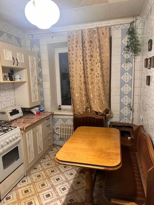 4-х комнатная квартира м. Индустриальная