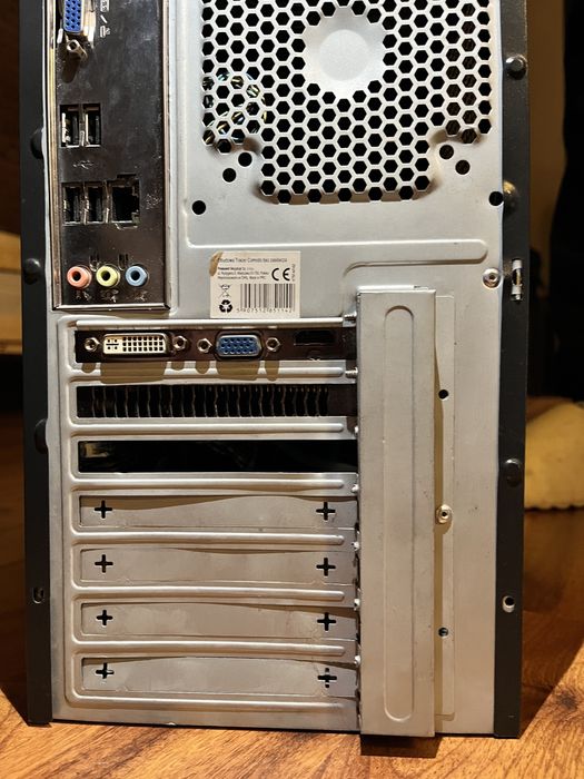 Komputer stacjonarny