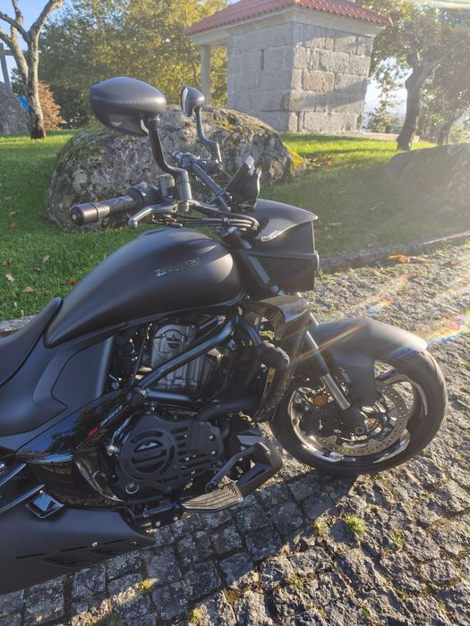Zontes 350s como nova
