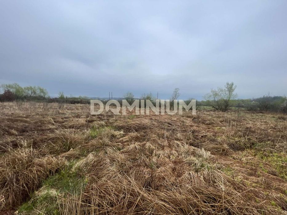 Продається земельна ділянка в м.Хуст