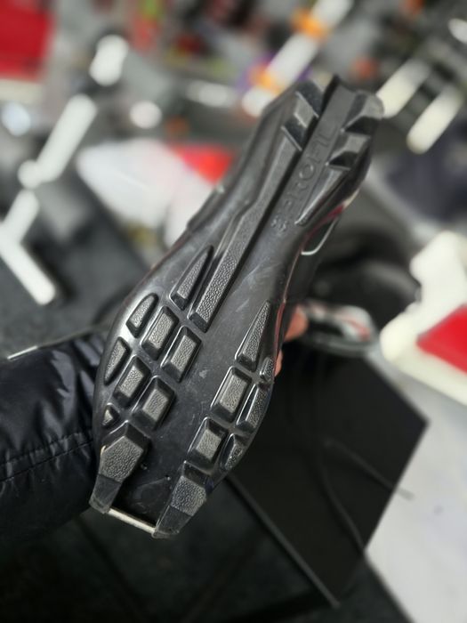 Buty biegowe 40 r.biegówki Sns profil bardzo zadbane mało co  używane