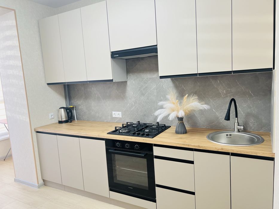 Подобово 1-кімнатна квартира в Замостянському районі