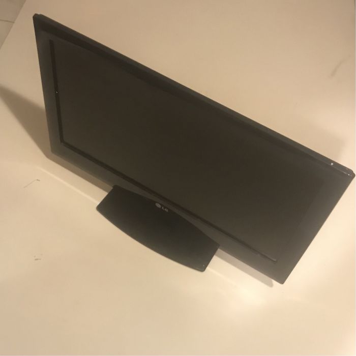 monitor tv lg led 22"