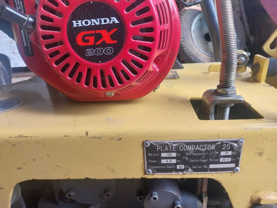 Zageszczarka 130kg Honda