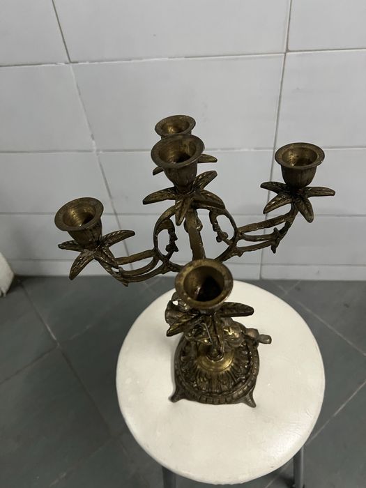 Castiças e estrutura em bronze fundido